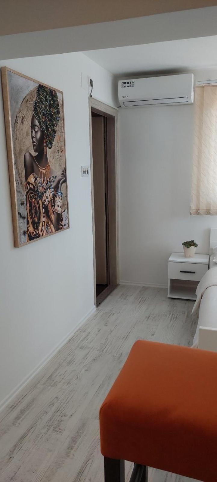 Apartmani Abbazia Banja Luka Habitación foto